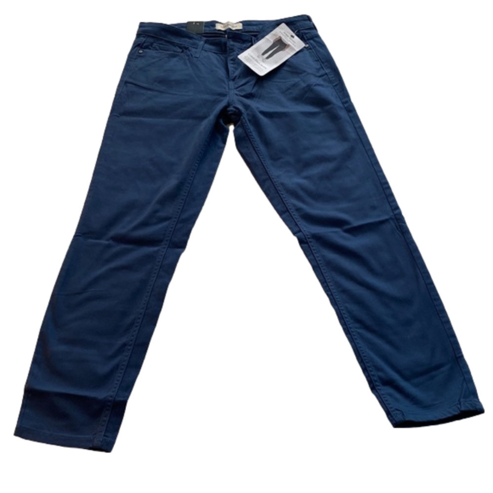 Women’s Calvin Klein Skinny Ankle Jean  Size 8 Dark Denim